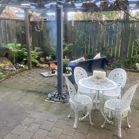 Anglers Adventure Paradise Cabin Bnb Wifi Parking Turangi Exteriör bild