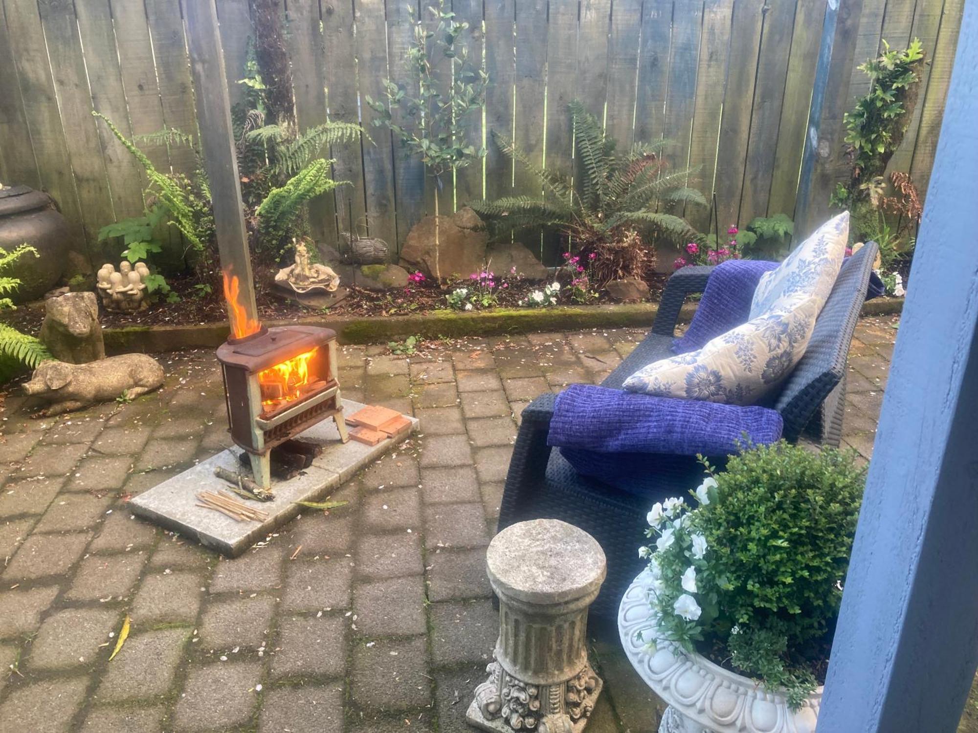 Anglers Adventure Paradise Cabin Bnb Wifi Parking Turangi Exteriör bild