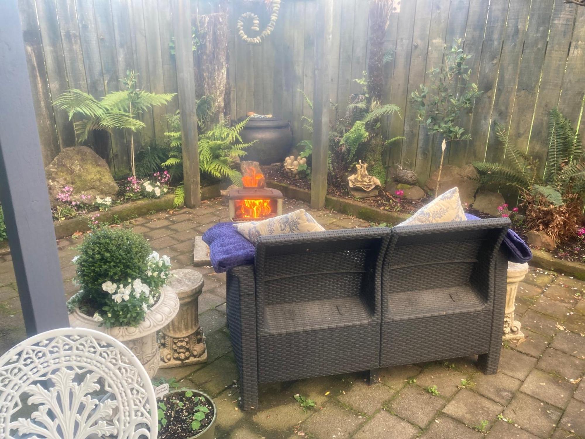 Anglers Adventure Paradise Cabin Bnb Wifi Parking Turangi Exteriör bild
